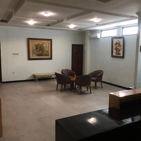 Bening Asri Guesthouse Tangerang Buitenkant foto