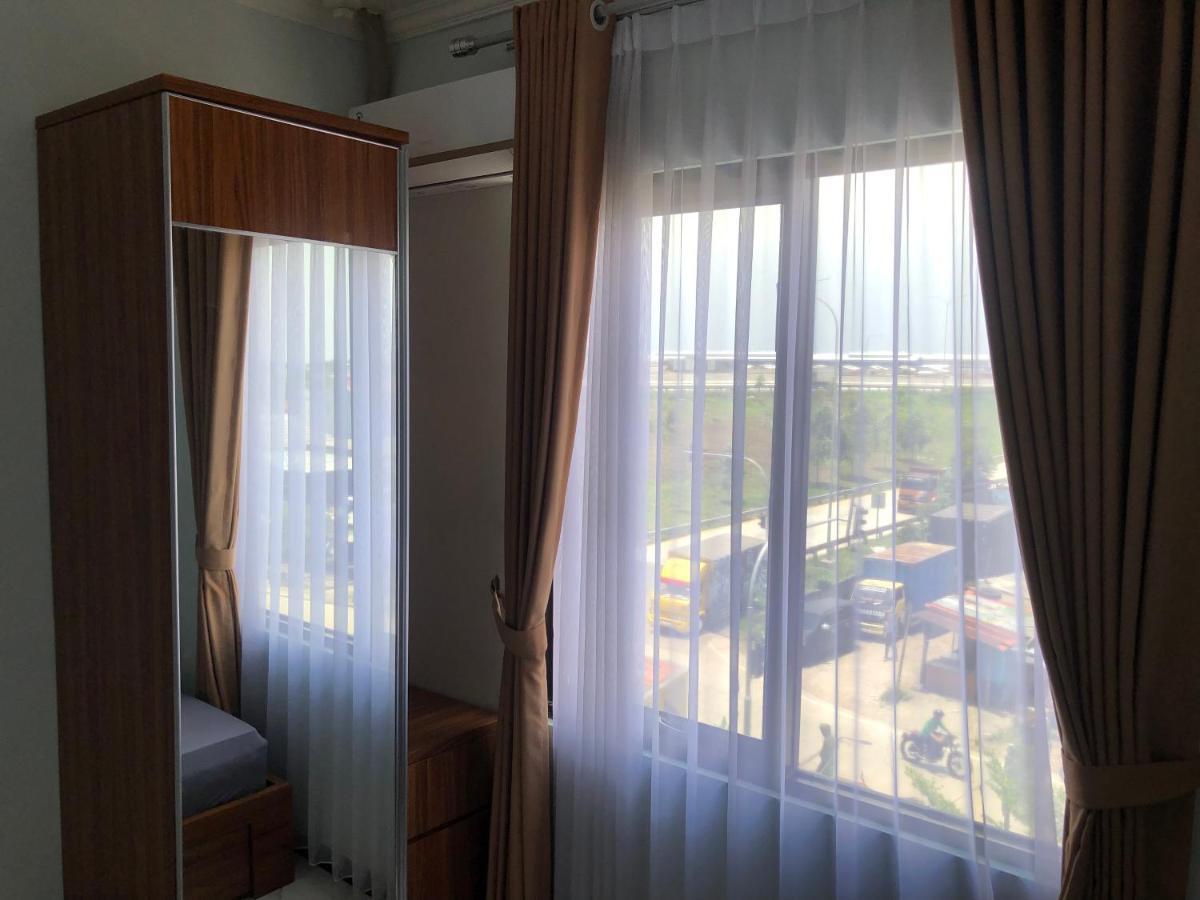 Bening Asri Guesthouse Tangerang Buitenkant foto