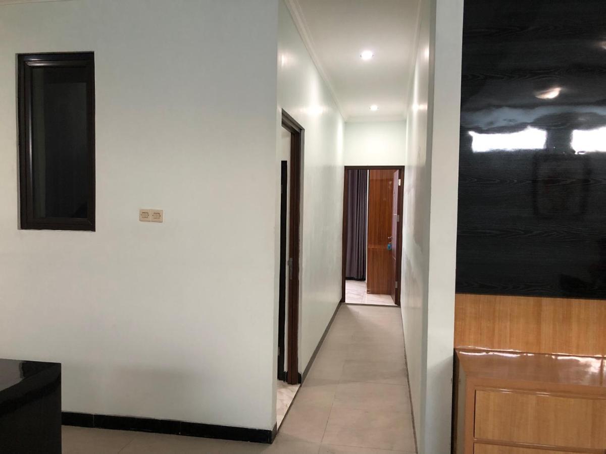 Bening Asri Guesthouse Tangerang Buitenkant foto